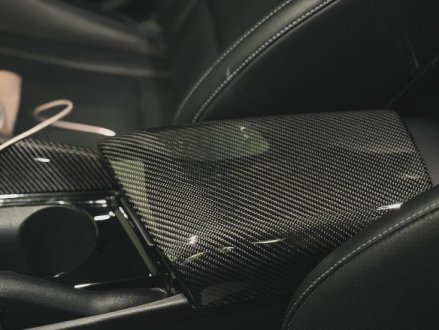 (image for) RC Works Elantra N Carbon Fiber Arm Rest 2022 – 2023
